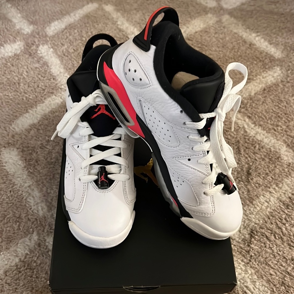Air Jordan Retro 6 Low